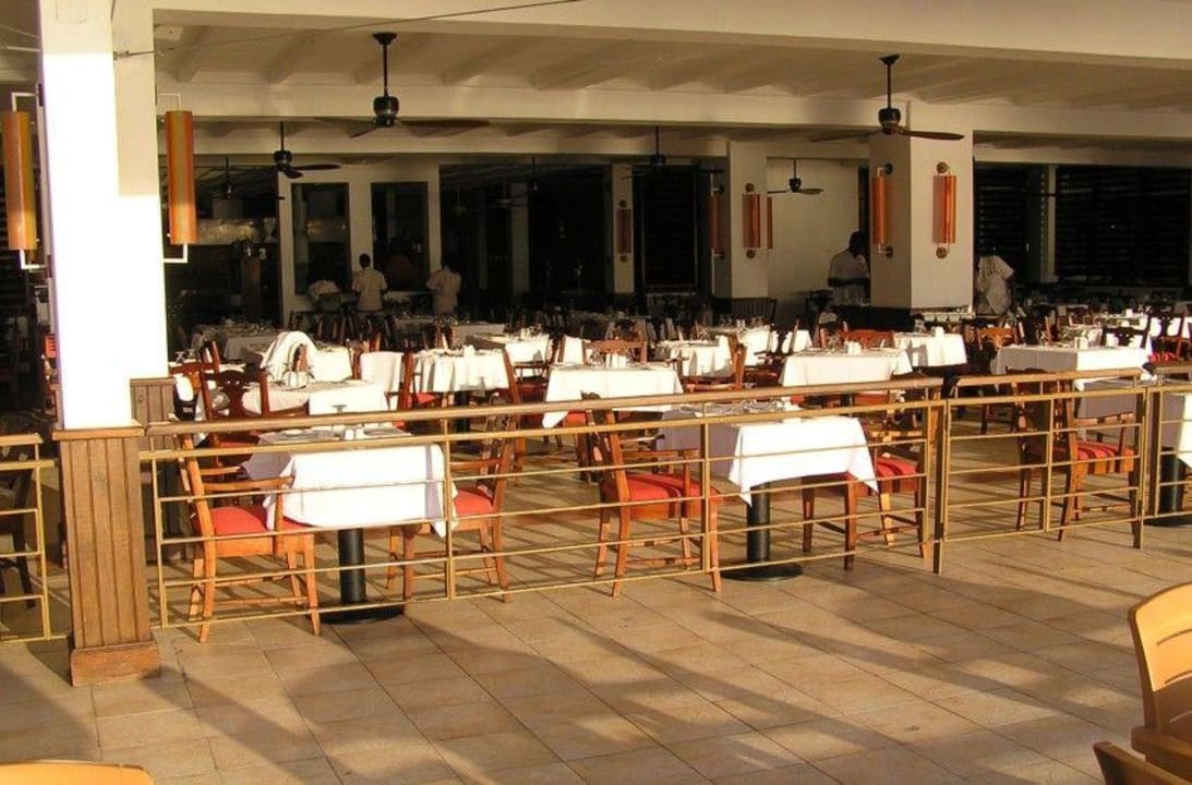 Buffet Restaurant Grand Decameron Montego Beach