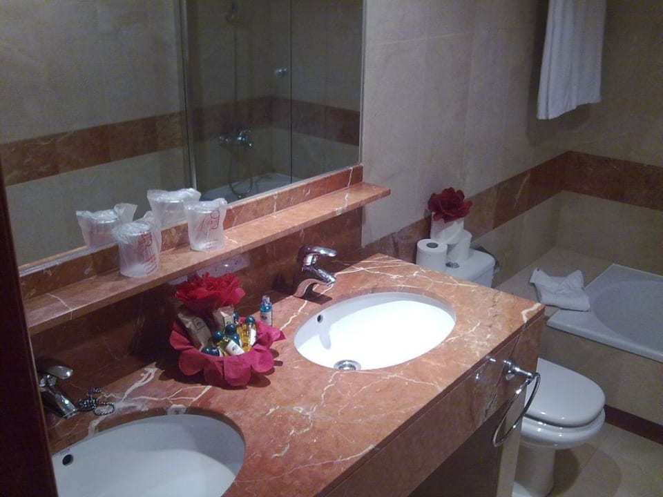Badezimmer - Waschbecken Hotel Las Marismas de Corralejo