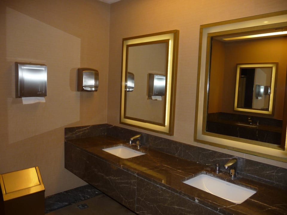 Toiletten im Hotel Sunis Elita Beach Resort & Spa