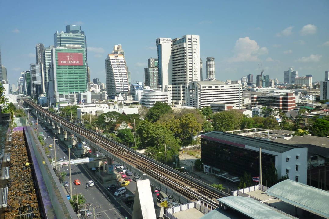 Ausblick auf Silom Road  Mode Sathorn Hotel
