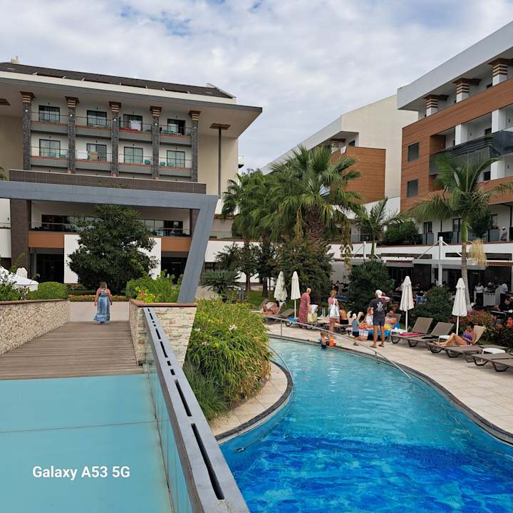 Pool Terrace Elite Resort