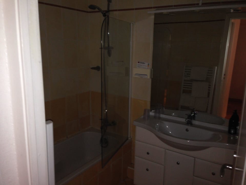 Bad Adagio Nice Promenade Des Anglais