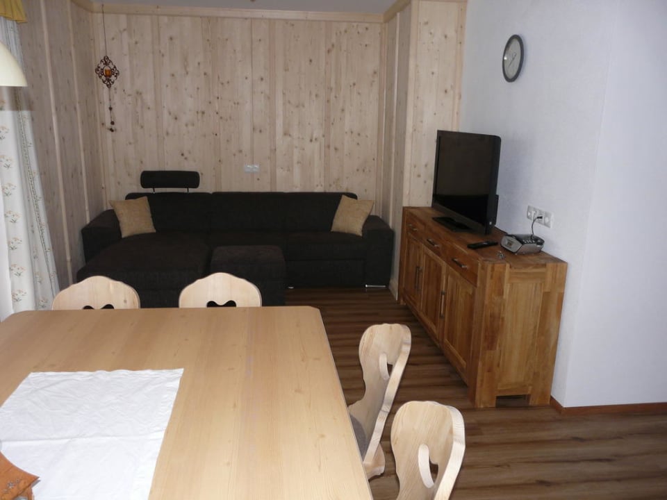 Eszimmer mit Wohnecke Feriendorf Joggler