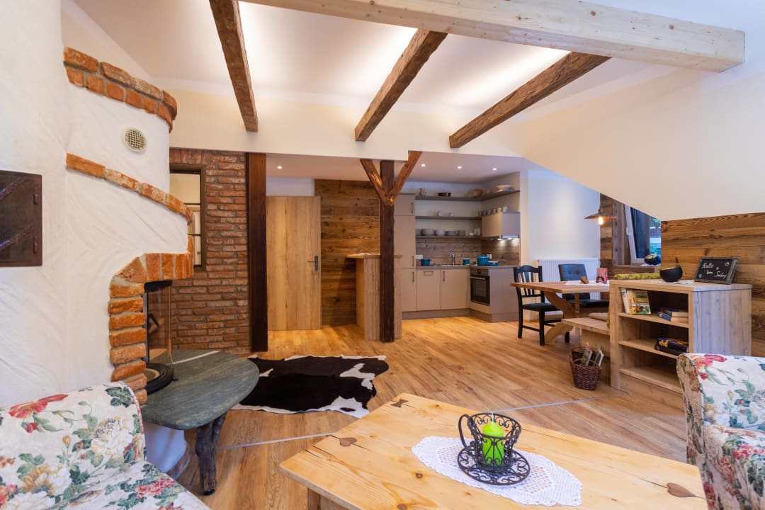 Sonstiges Smileys Fluss Chalet