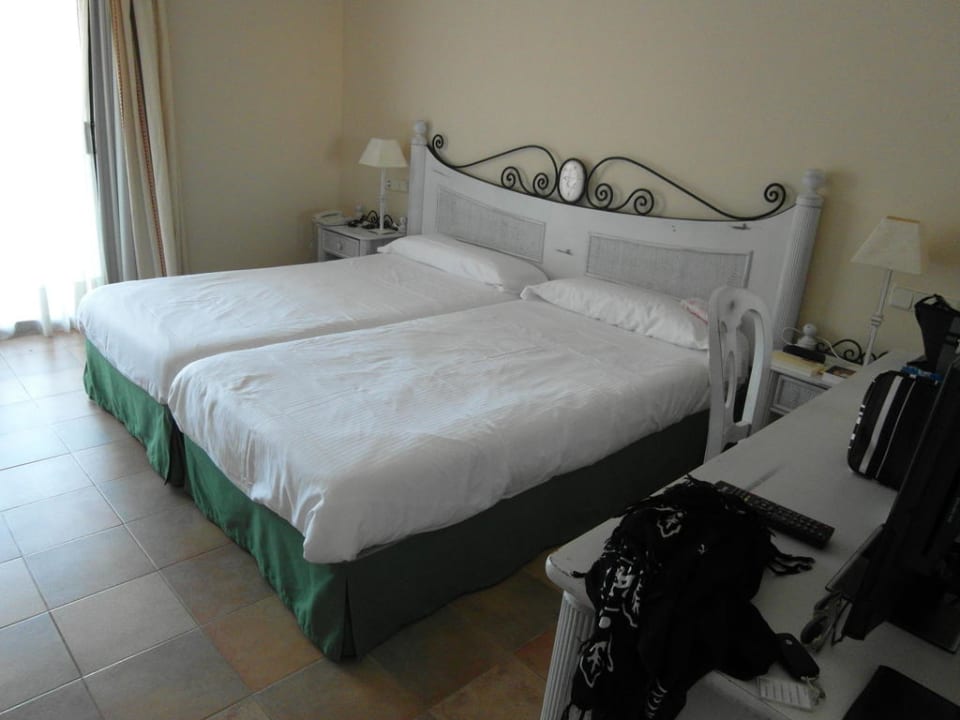 Schlafzimmer Familiensuite Lago Garden