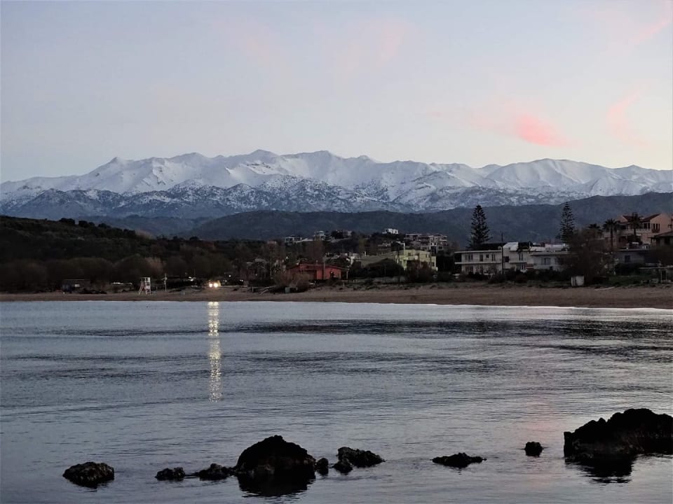 Strand The House By The Sea