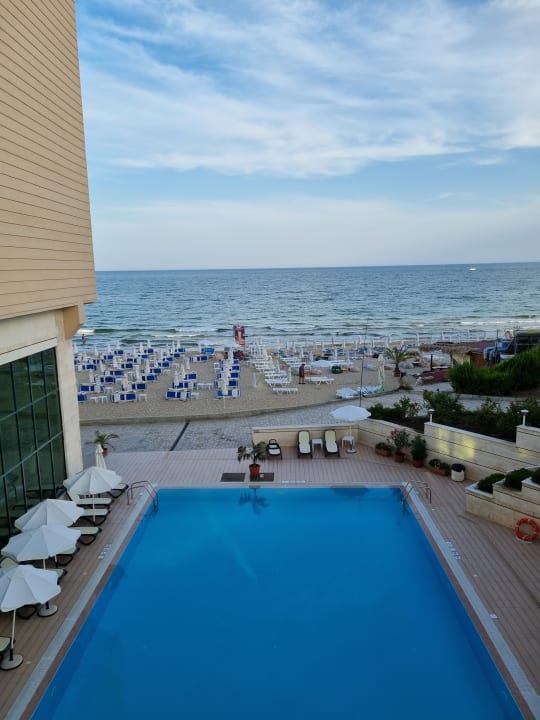 Pool Hotel Bilyana Beach