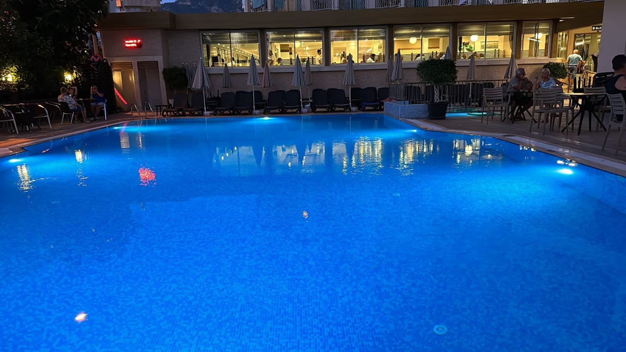 Pool Riviera Hotel & Spa