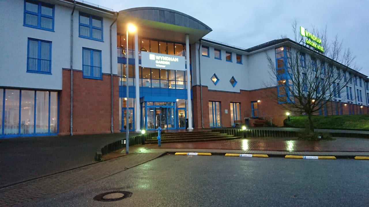 "Außenansicht" Hotel Wyndham Garden Wismar (Wismar) • HolidayCheck