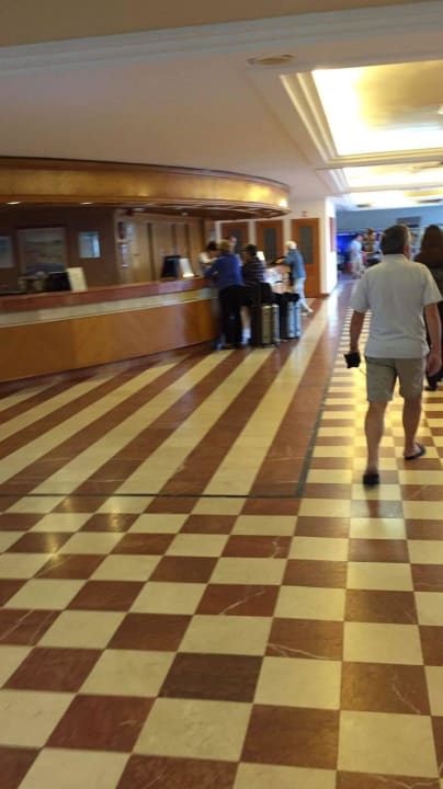 Widok na lobby z recepcja Hotel Riu Oliva Beach - Hotel