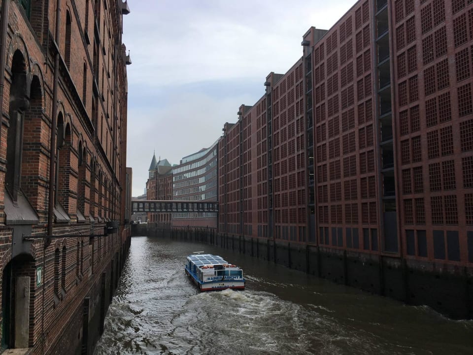 Hotel vom Fleet aus AMERON Hamburg Hotel Speicherstadt