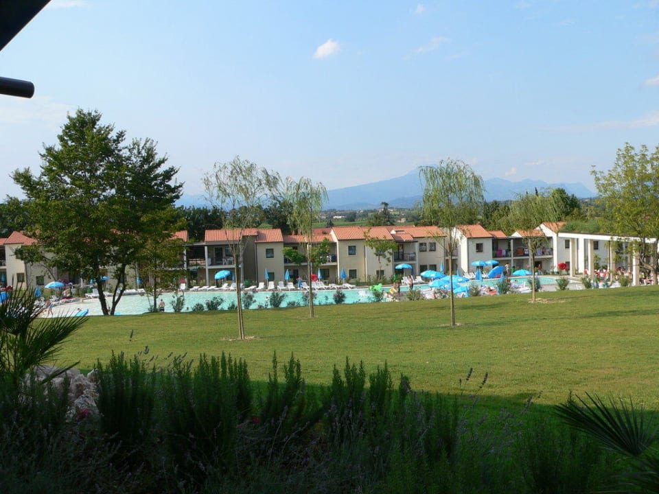 Blick zum Pool Belvedere Village