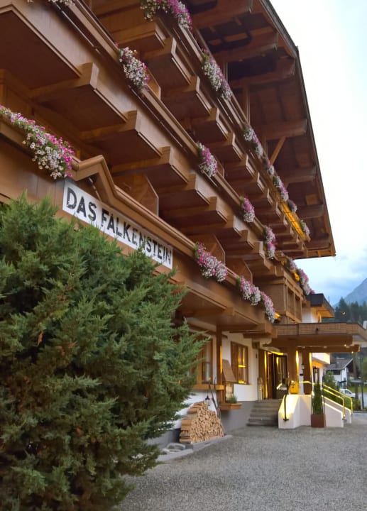 Außenansicht Das Falkenstein