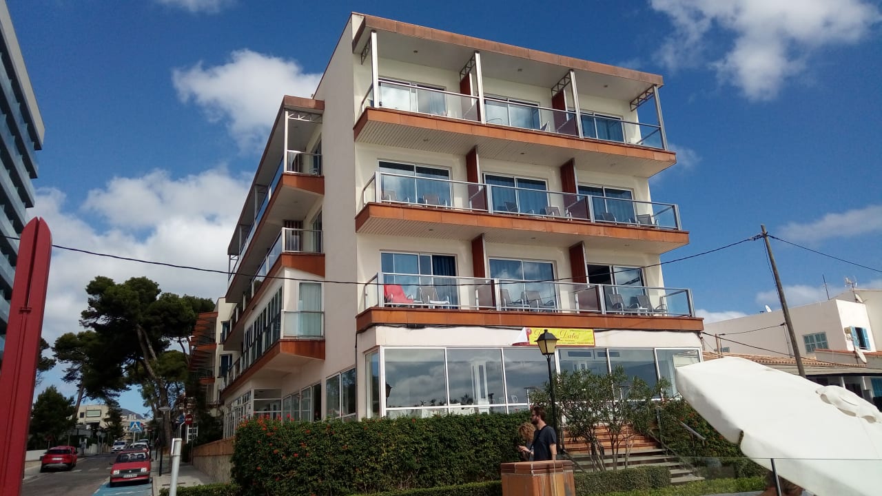 Außenansicht Hotel Clumba