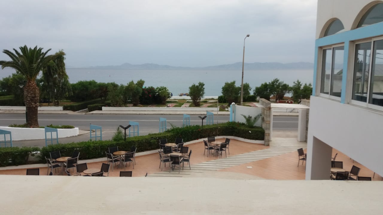 Blick Belair Beach Hotel
