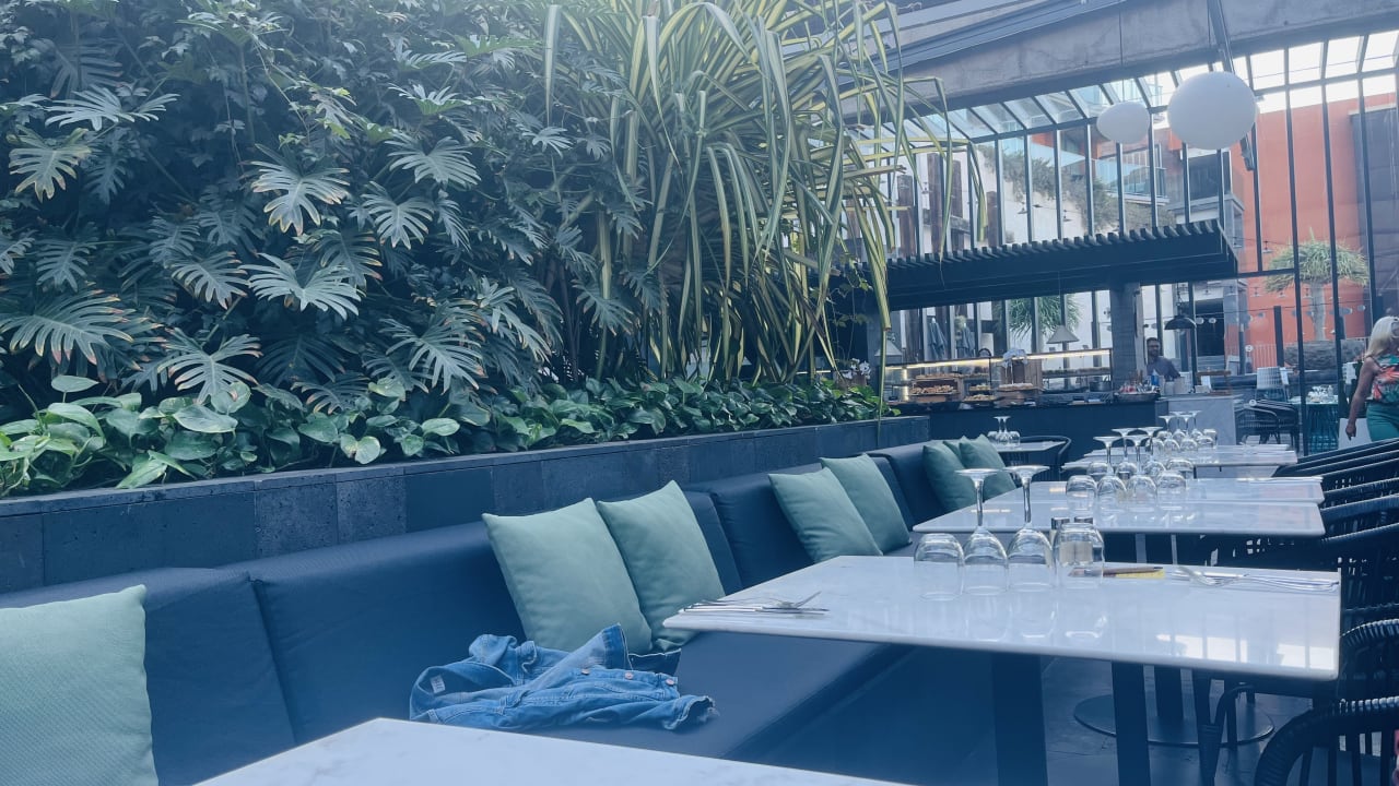 Gastro Salobre Hotel Resort & Serenity