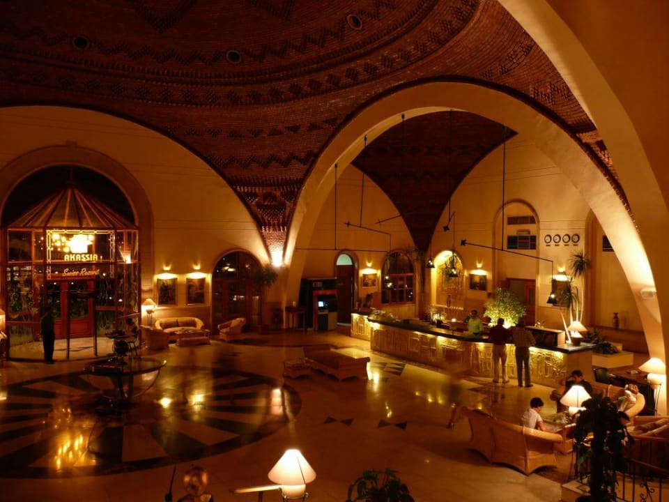 Rezeption bei Nacht! Sentido Akassia Beach