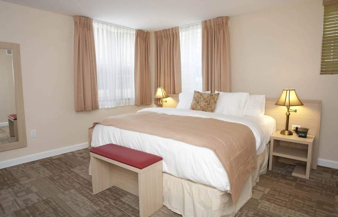 Guest Room Villa Italia South Beach