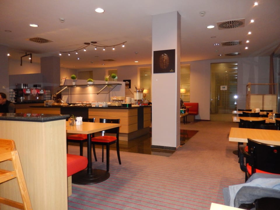 Frühstücksraum Holiday Inn Express Frankfurt - Airport