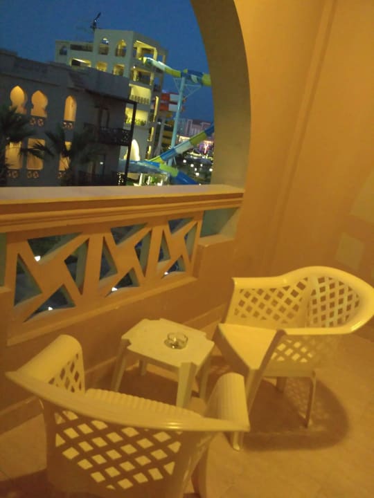 Taras. Pickalbatros Aqua Park Resort - Hurghada