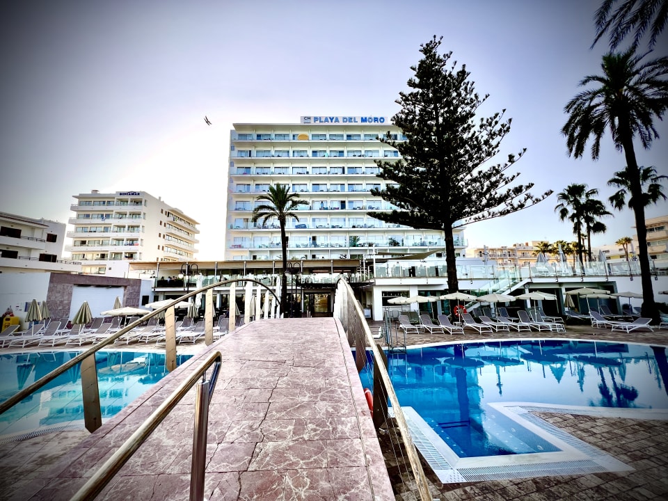 Pool CM Playa del Moro