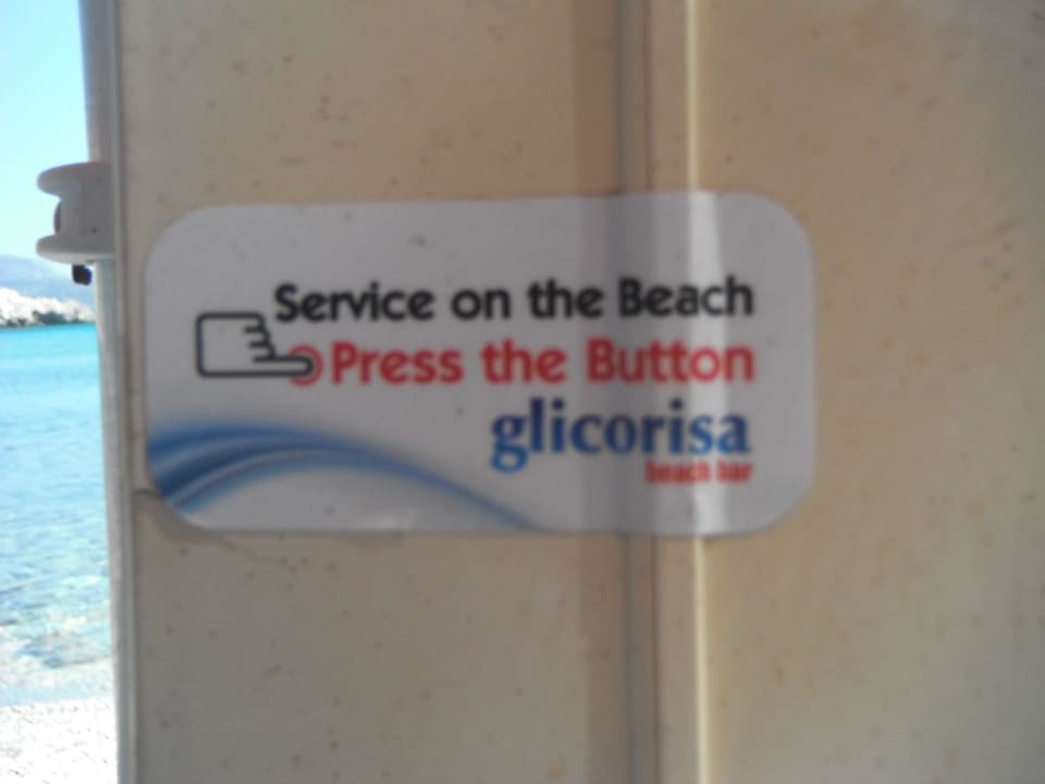 Service bis an die Liege Hotel Glicorisa Beach