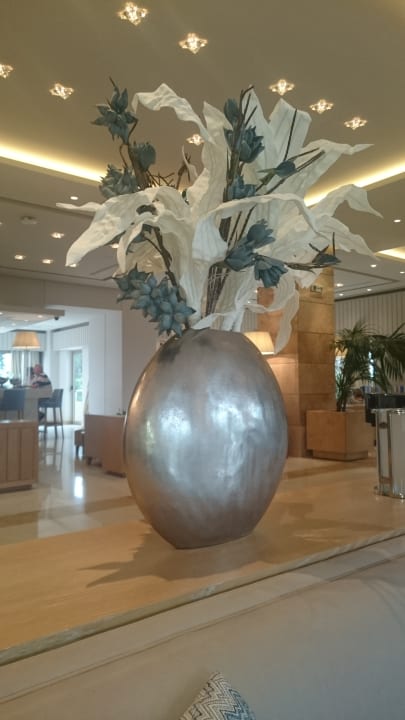 Lobby Ikos Olivia