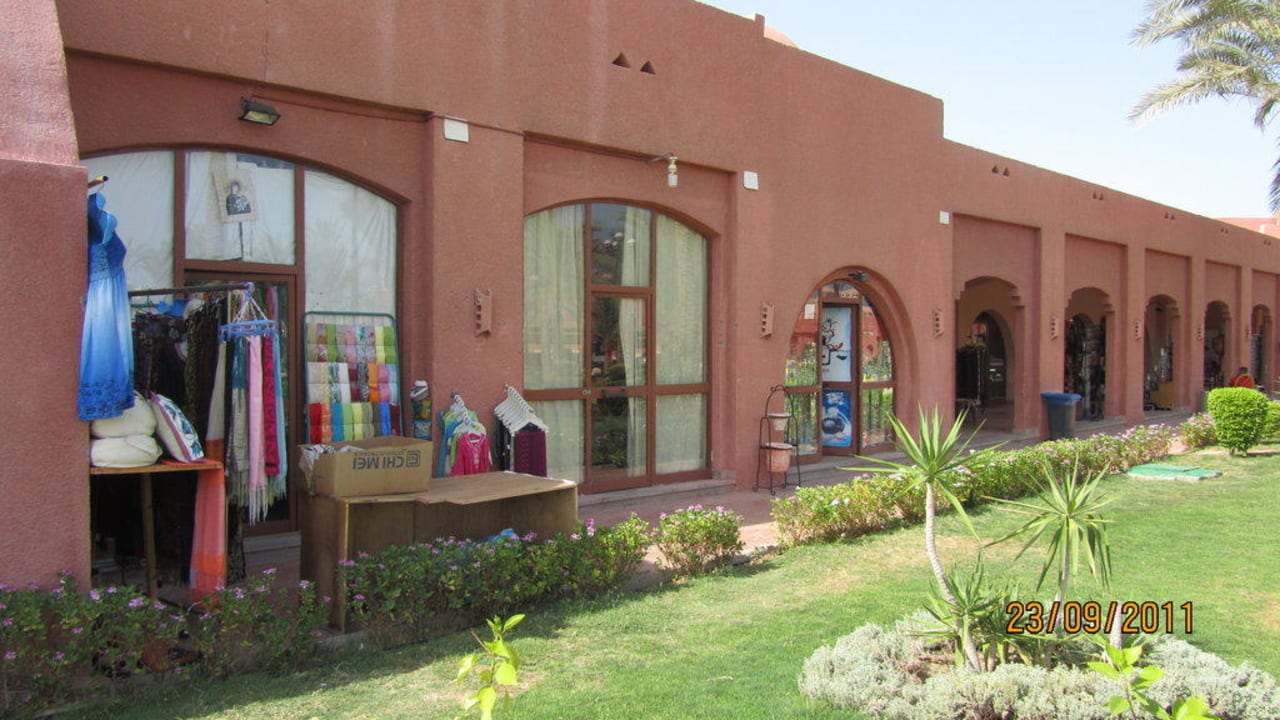 Магазины при отеле Swisstouch Oriental Resort Marsa Alam