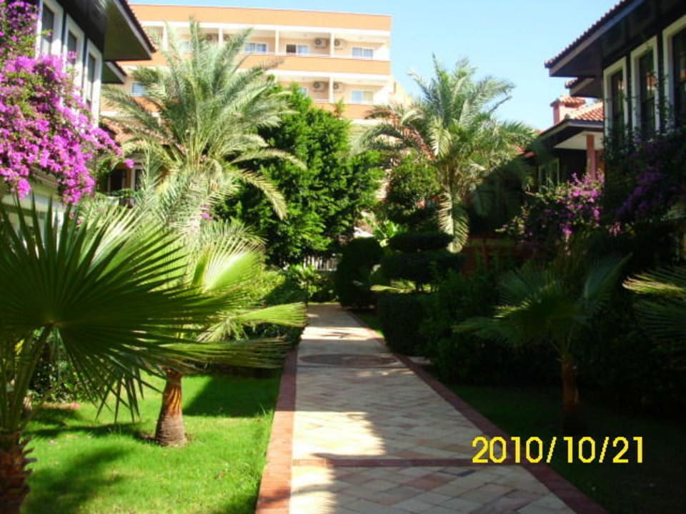 Haupthaus und Bungalows Club Dizalya