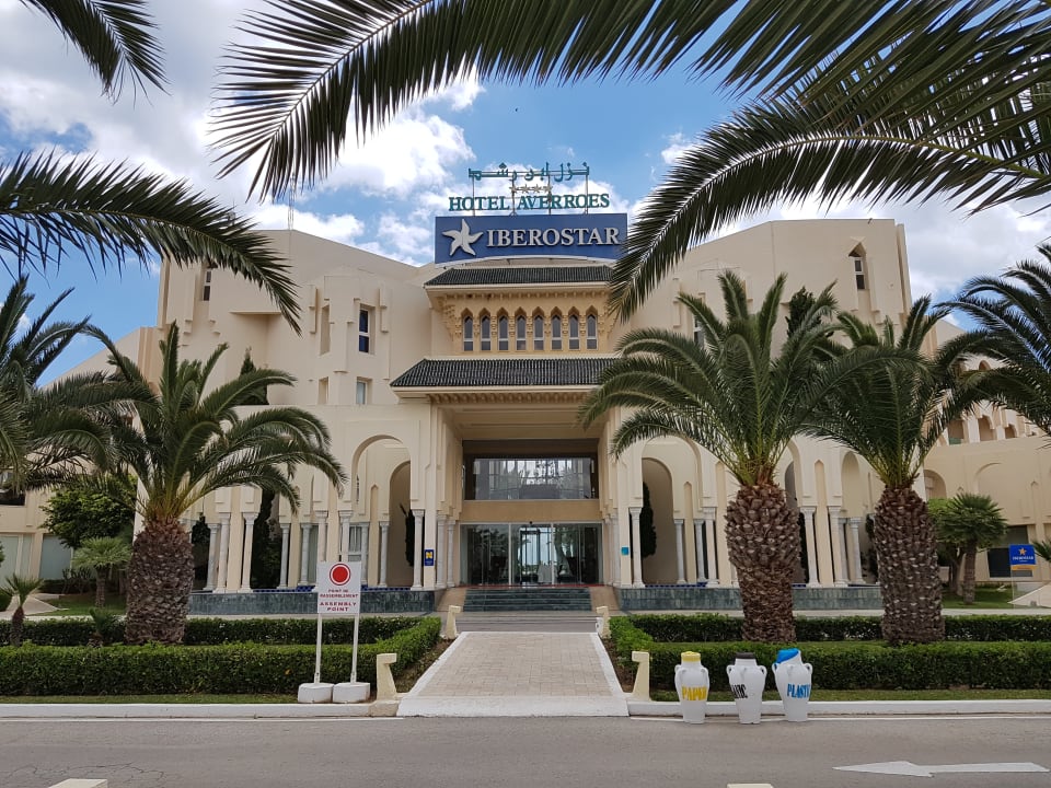 Außenansicht Iberostar Waves Averroes