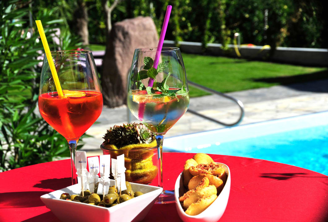 Aperitif auf der Terrasse Hotel Mehrhauser