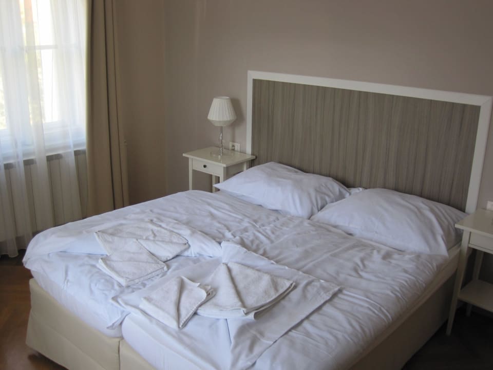 Das fast "unbrauchbare" Bett Prague Holiday Apartments