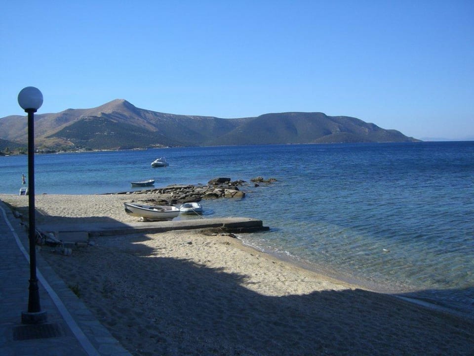 40m entfernter Strand Hotel Pallakias