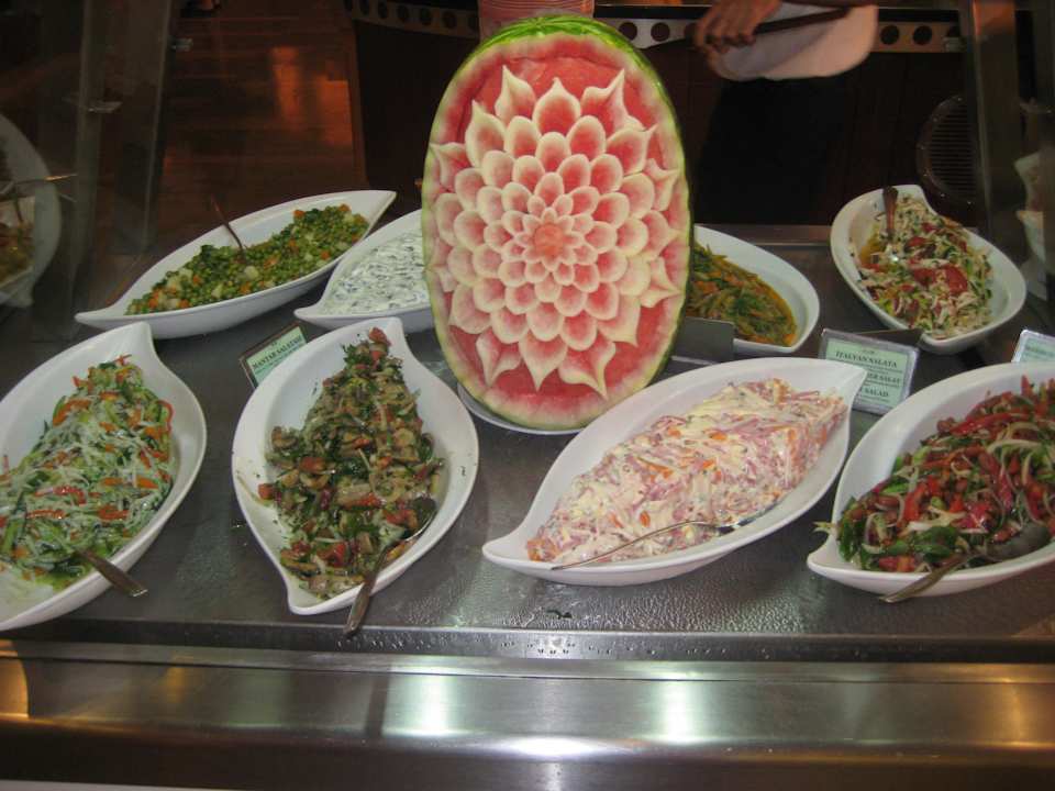 August 2012 Hotel Grand Side