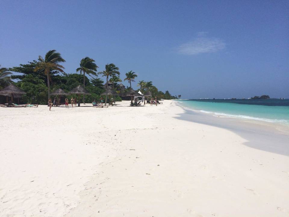 Jakuzzi beach villas Kuredu Island Resort & Spa