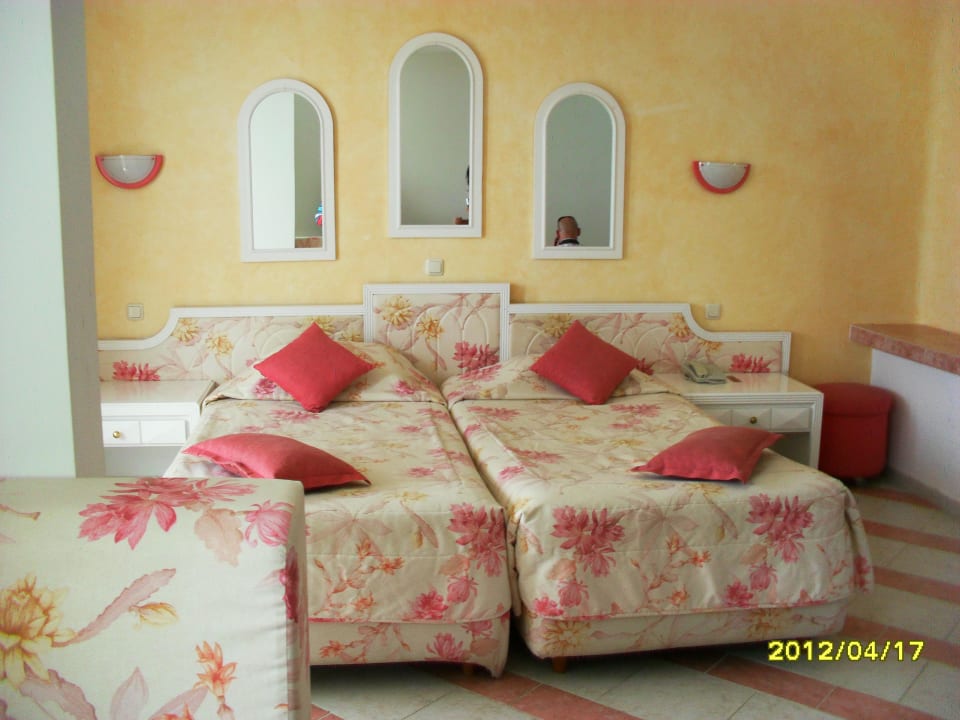 Sypialnia Royal Tulip Taj Sultan