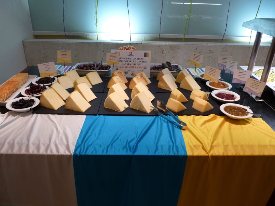 Teil vom Büffet Hipotels La Geria