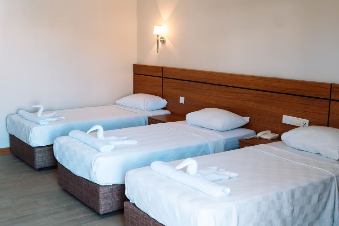 Zimmer Beso Beach Hotel