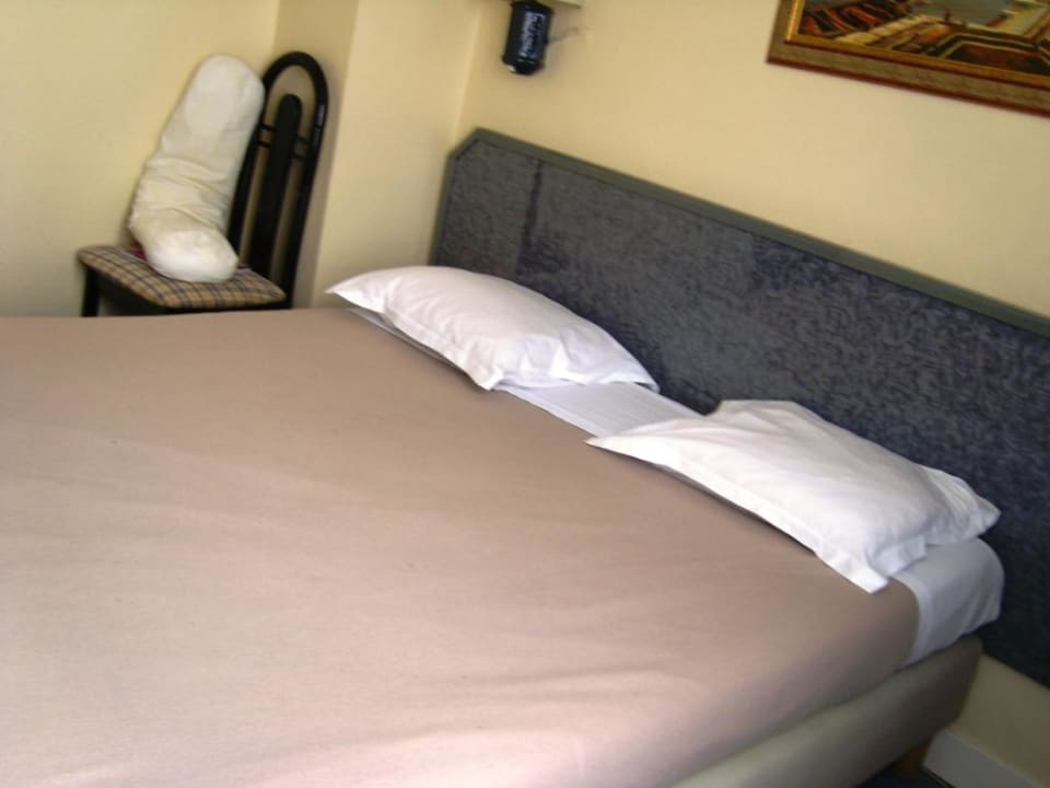 Zimmer/ Bett Hotel Venise