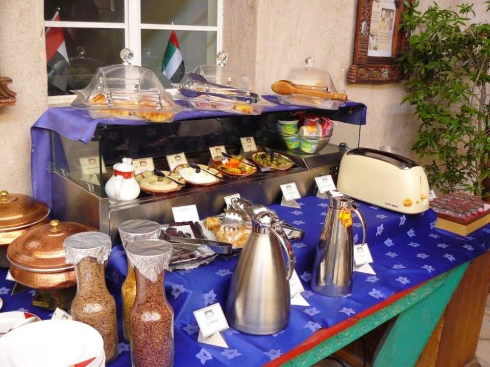 Frühstücksbuffet Hotel Orient Guest House