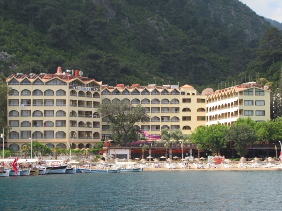 Hotelansicht von der Meerseite Hotel Gölmar Beach