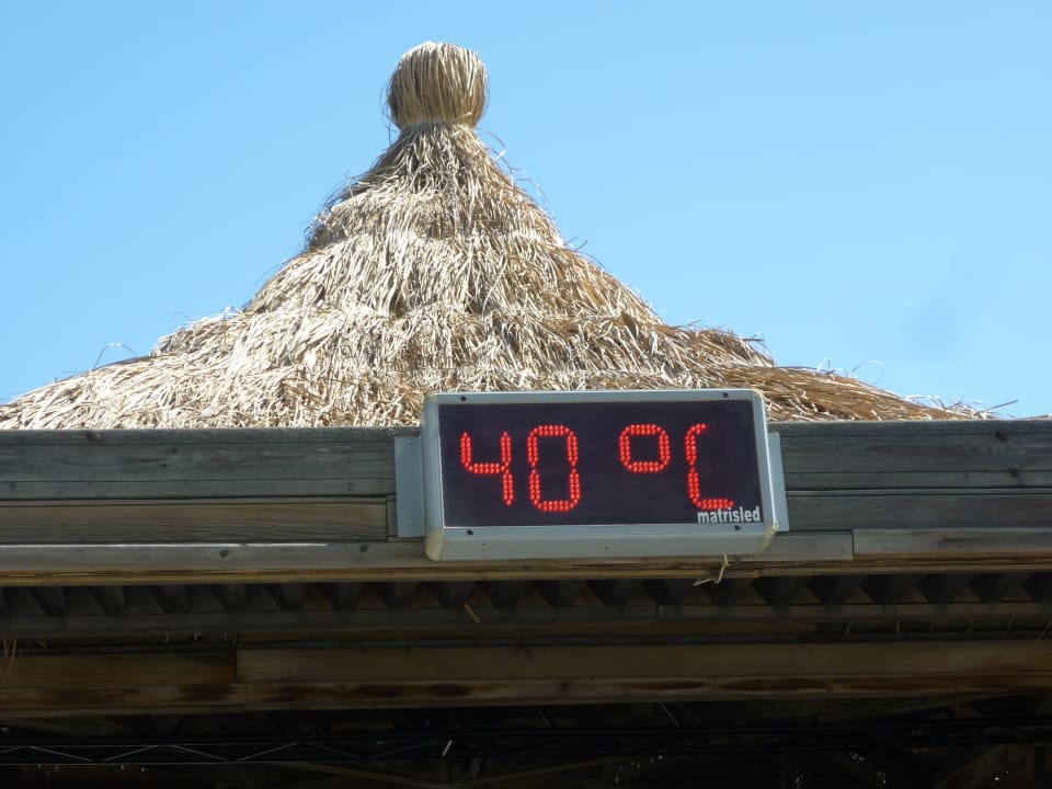 Ziemlich heiß im September Royal Wings Hotel