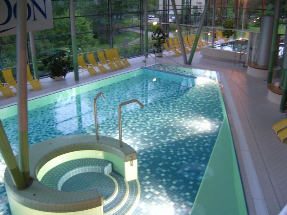 Schwimmbad Innenbereich Santé Royale Bad Brambach