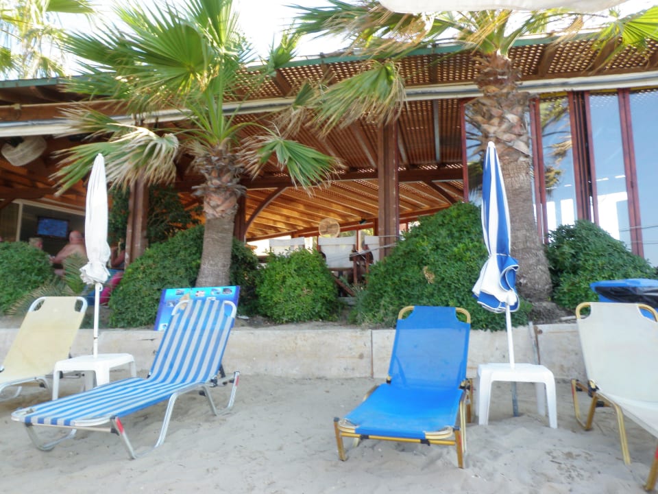 Plaża - widok na bar Tsilivi Beach Hotel