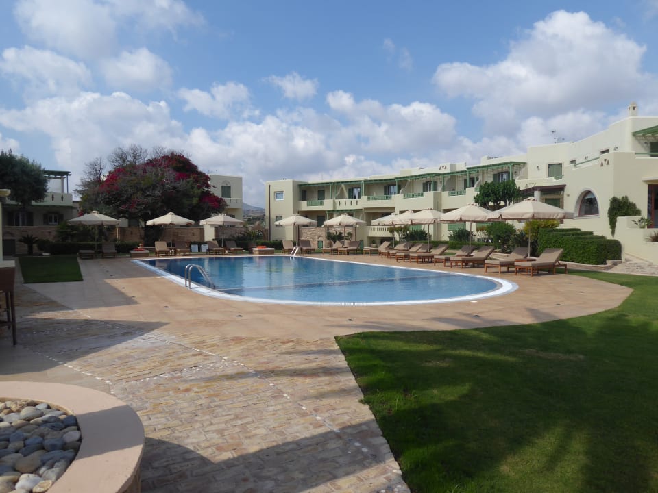 Gartenanlage Hotel Finikas