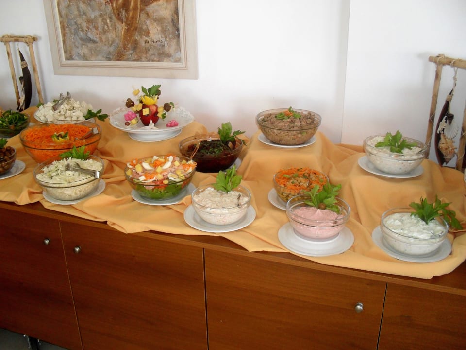 Gastronomy Royal Beach Hotel