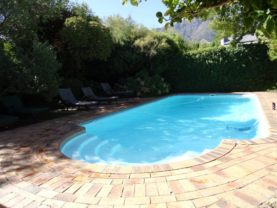 Pool Hotel La Fontaine Guest House
