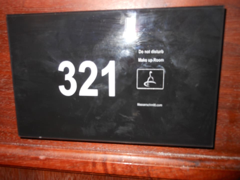 Zimmer 321 - Beschriftung Hotel  Métropole Genève