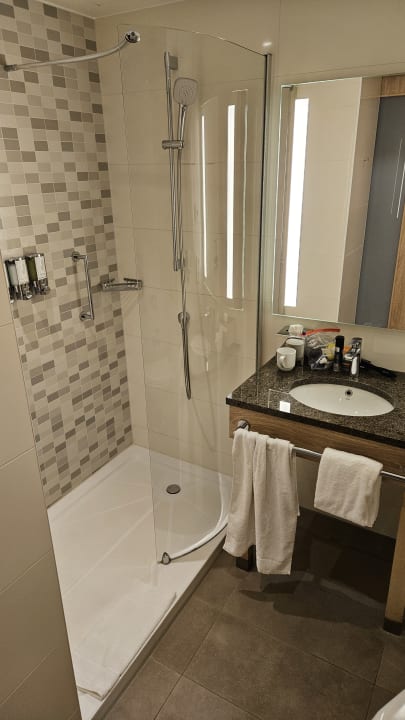 Zimmer Hampton By Hilton Frankfurt Airport