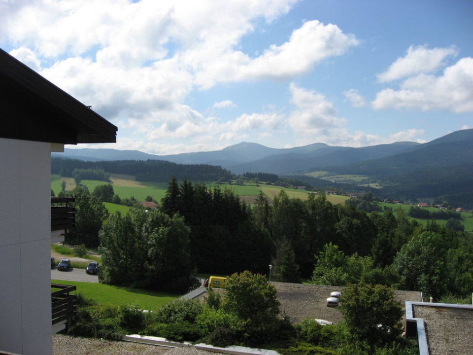 Blick vom Balkon auf Arber Hotel Sonnenhof